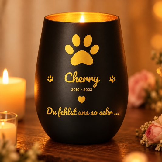Lumino commemorativo nero personalizzato con scritta dorata e impronte.