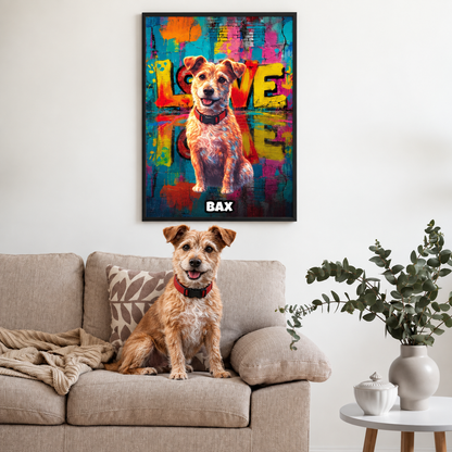 Poster street art personalizzati con motivo di cane, decorativi in colori intensi, incorniciati alla parete. Cane sul divano.