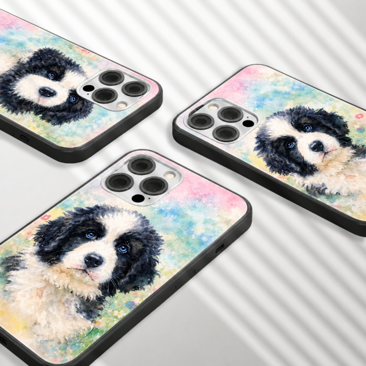 Tre cover personalizzate con colorati design di cani ad acquerello.
