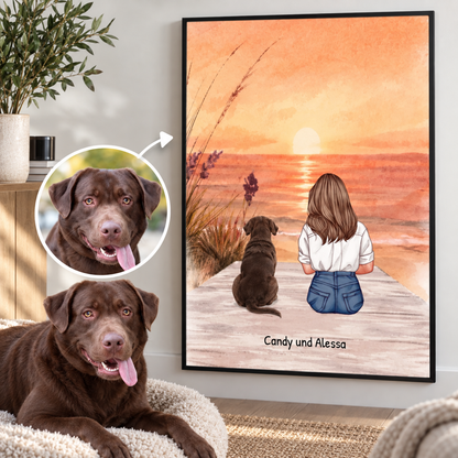 Arte da parete personalizzata con una donna e il suo cane al mare al tramonto.
