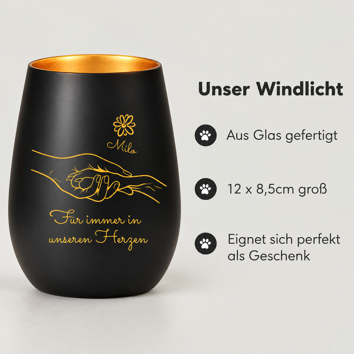 Lumino commemorativo in vetro nero con interno dorato, scritta "Für immer in unseren Herzen". Dimensioni: 12 x 8,5 cm.