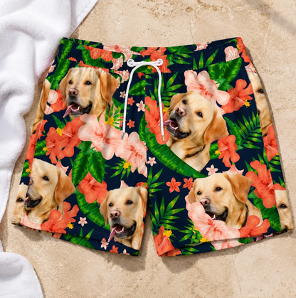 Costume da bagno personalizzato con motivo colorato di cani e fiori su sfondo scuro.